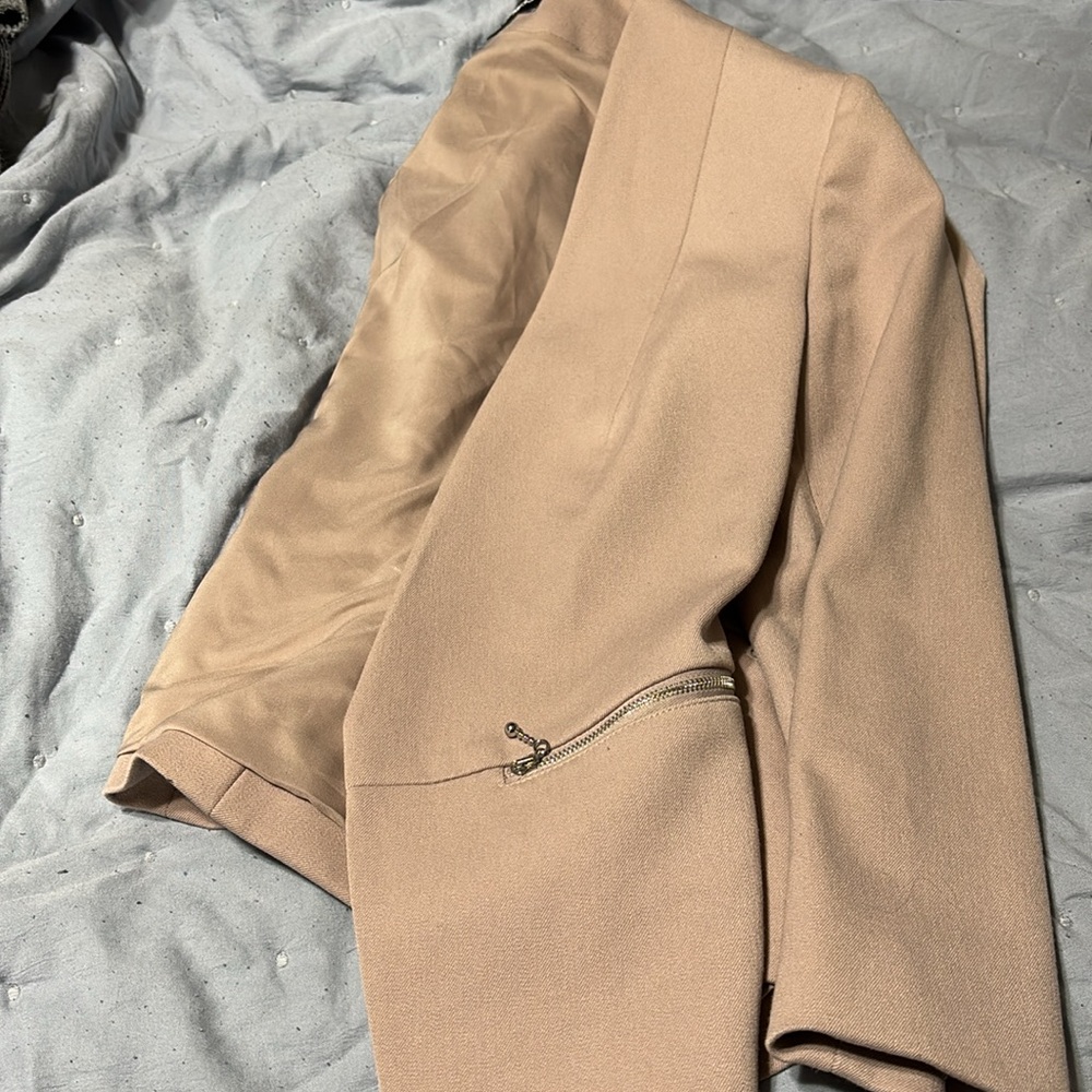 Express Blazer - Picture 4 of 4